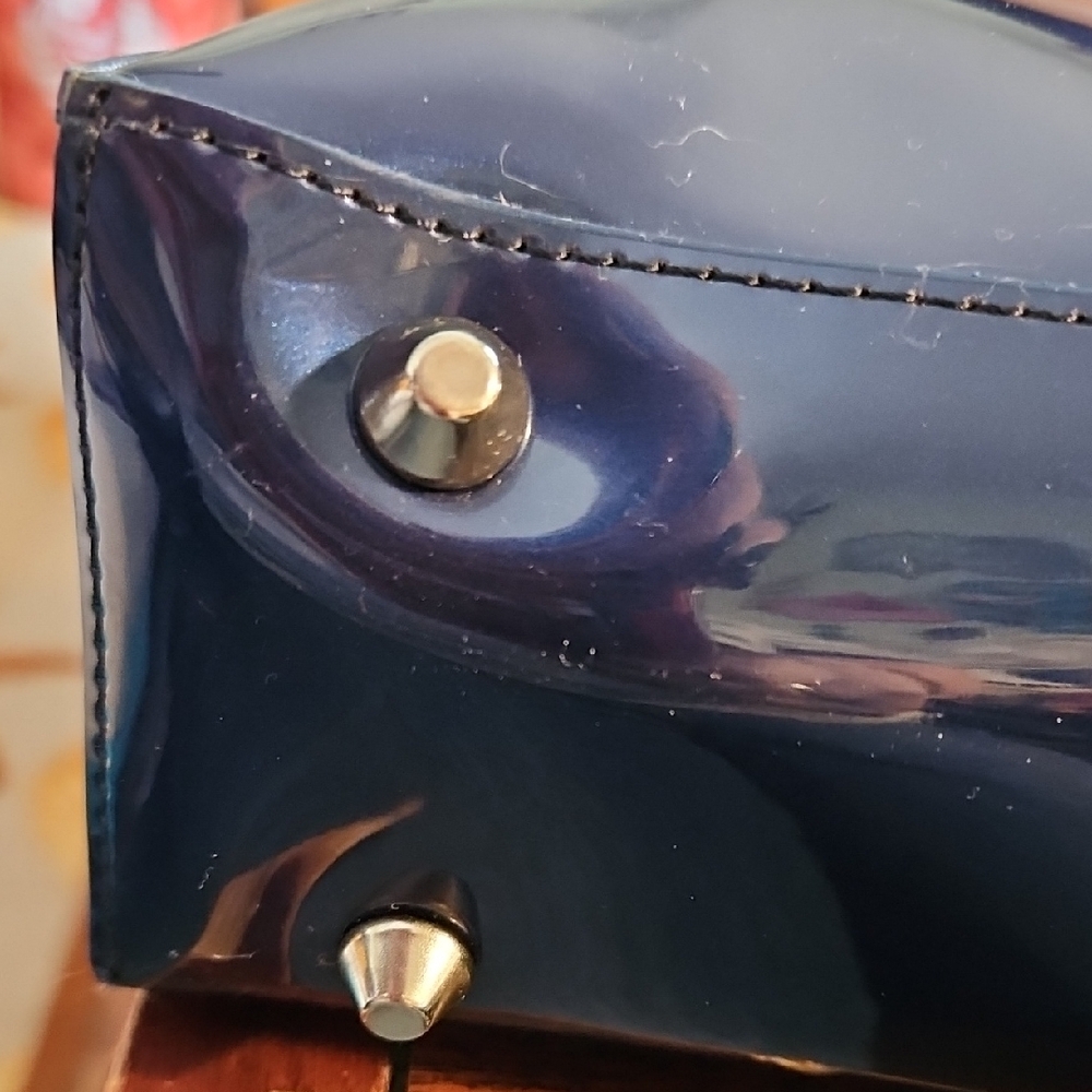 Beijo Glossy Blue and White Tote - Picture 4 of 6